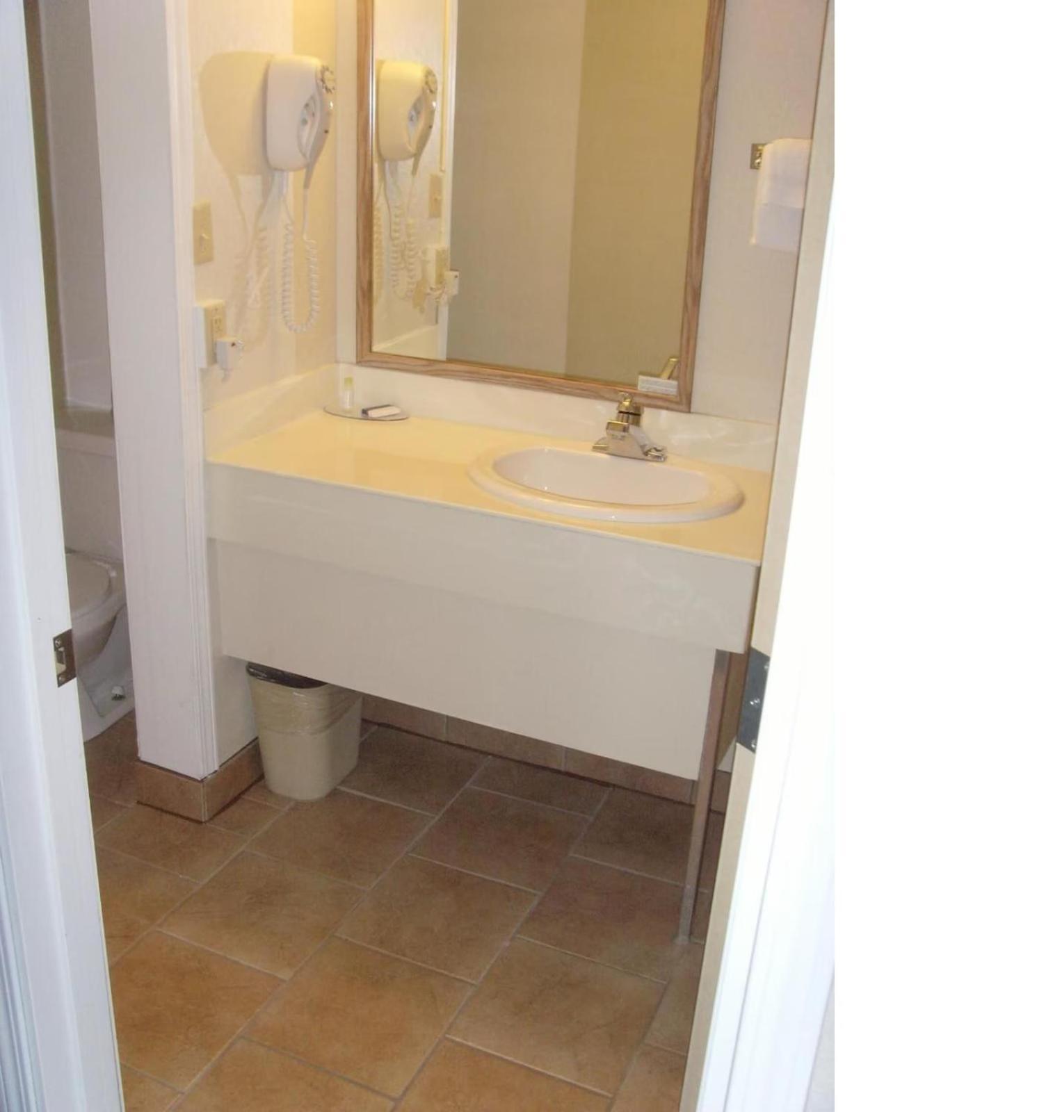 Skyview Swift Current Otel Dış mekan fotoğraf