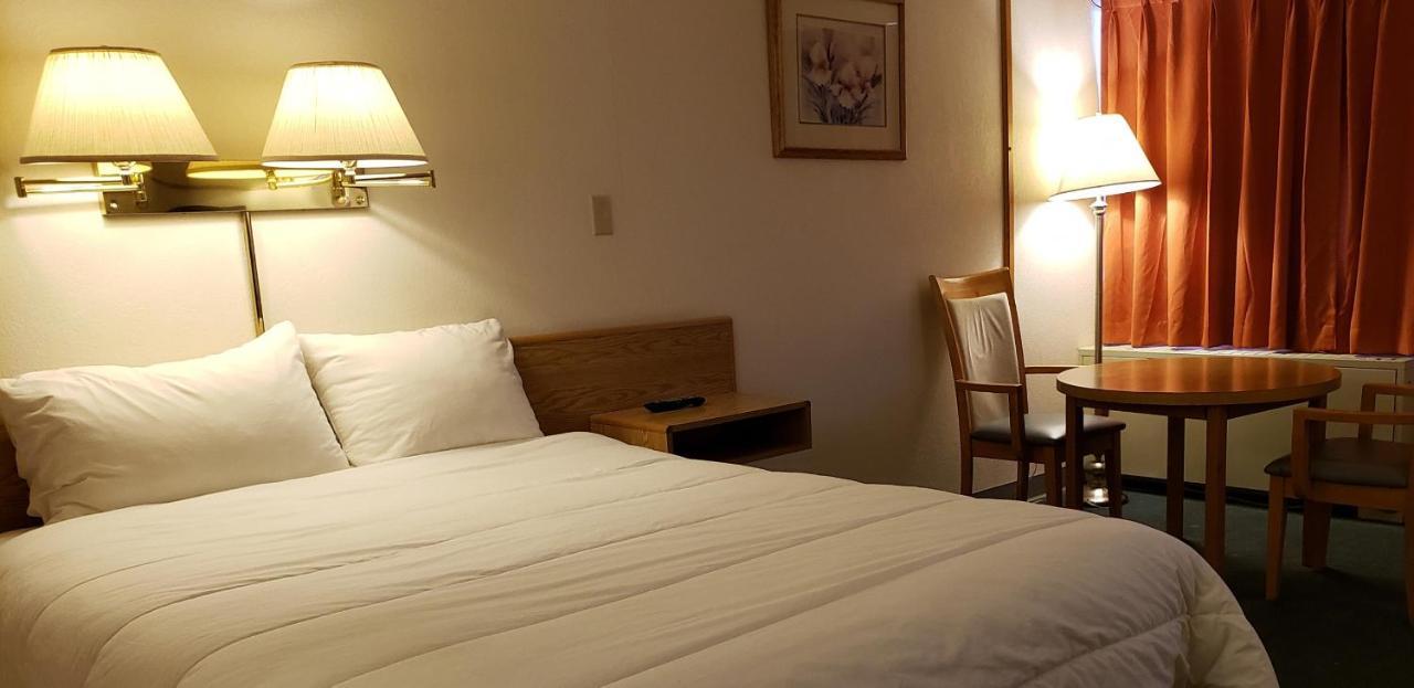 Skyview Swift Current Otel Dış mekan fotoğraf